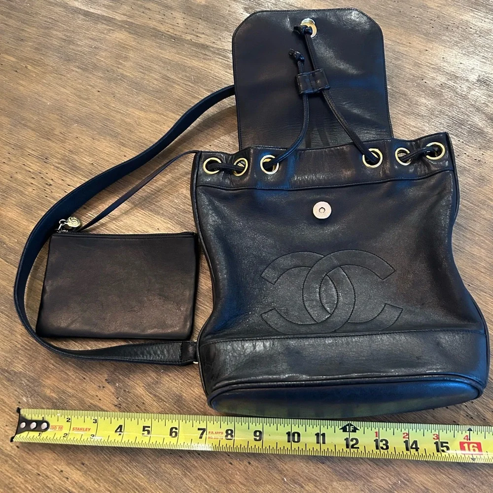 Vintage CHANEL CC Logo Black Caviar Leather BACKPACK added Pouch Drawstring - Picture 3 of 16